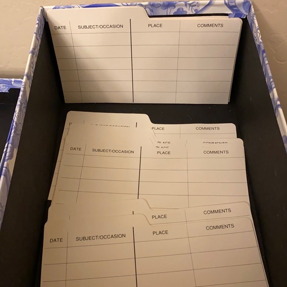 🆕 Small Storage Box with Lid - Picture 12 of 16